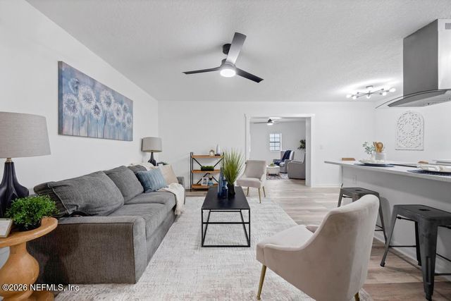 5942 BROKEN ARROW Drive W, Jacksonville, FL 32244