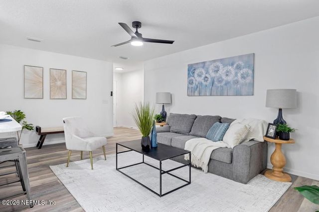 5942 BROKEN ARROW Drive W, Jacksonville, FL 32244