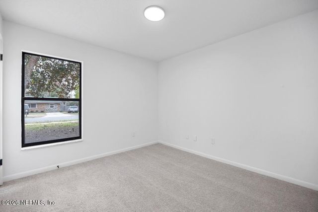 5942 BROKEN ARROW Drive W, Jacksonville, FL 32244