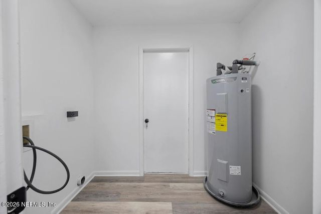 5942 BROKEN ARROW Drive W, Jacksonville, FL 32244