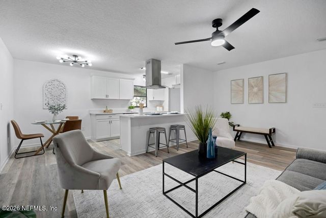 5942 BROKEN ARROW Drive W, Jacksonville, FL 32244