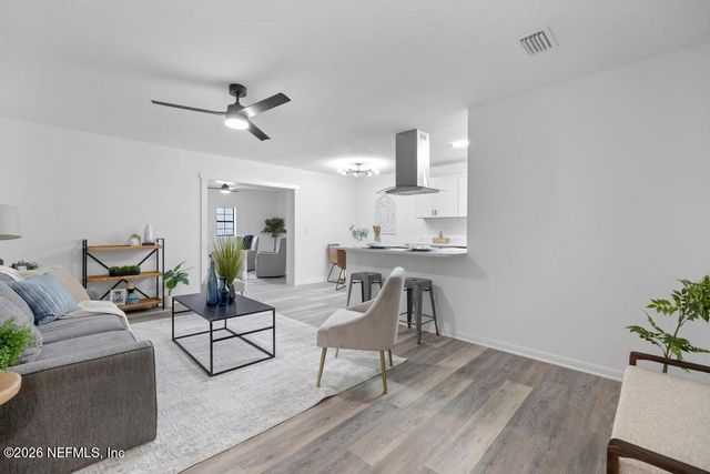 5942 BROKEN ARROW Drive W, Jacksonville, FL 32244