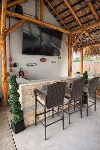 11029 Deaf Smith Street, La Porte, TX 77571