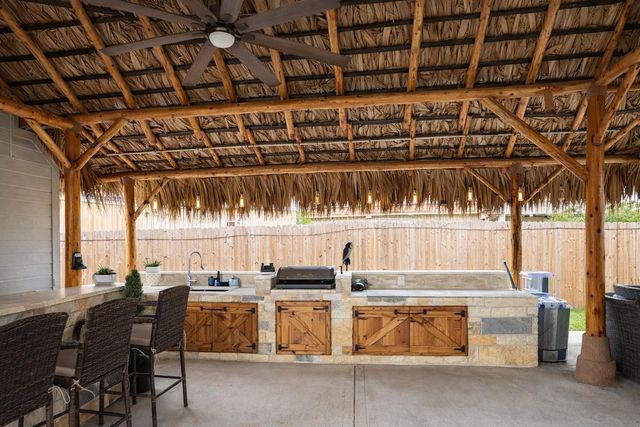 11029 Deaf Smith Street, La Porte, TX 77571