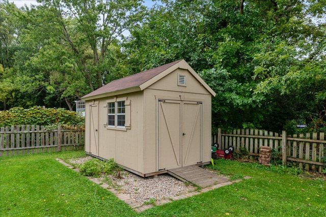 336 Kettle Moraine DRIVE N, Slinger, WI 53086