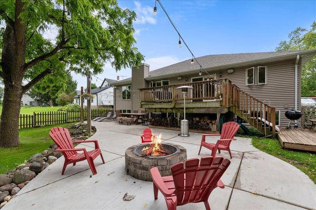336 Kettle Moraine DRIVE N, Slinger, WI 53086