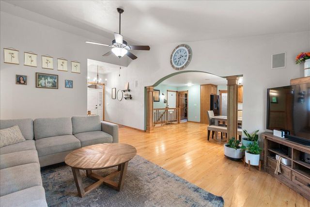 336 Kettle Moraine DRIVE N, Slinger, WI 53086