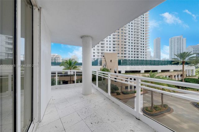 901 Brickell Key Blvd 609, Miami, FL 33131