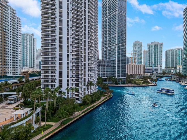 901 Brickell Key Blvd 609, Miami, FL 33131