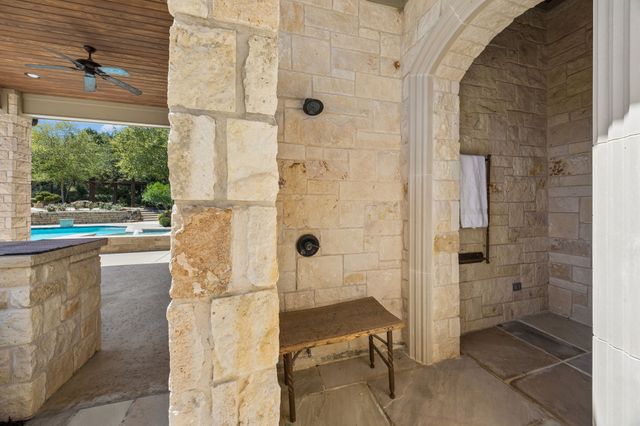 2106 Falcon Pass, Westlake, TX 76262
