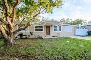 219 6TH AVENUE SW, Largo, FL 33770