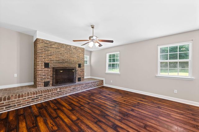 813 Foster Mill Drive, Lafayette, GA 30728