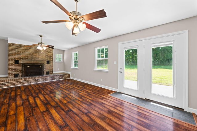 813 Foster Mill Drive, Lafayette, GA 30728