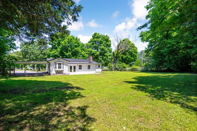 813 Foster Mill Drive, Lafayette, GA 30728