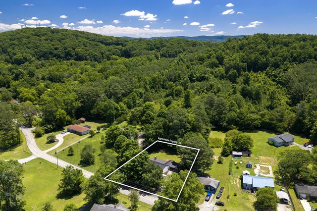 813 Foster Mill Drive, Lafayette, GA 30728