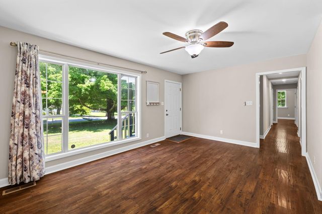 813 Foster Mill Drive, Lafayette, GA 30728