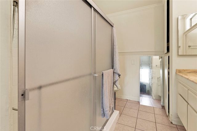 1087 Baseline Road, La Verne, CA 91750