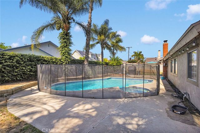 1087 Baseline Road, La Verne, CA 91750