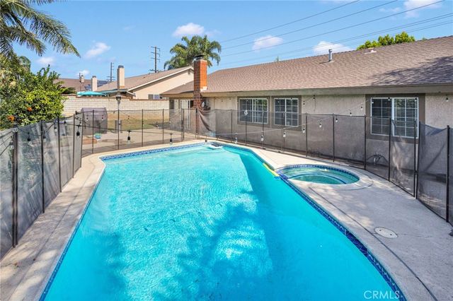 1087 Baseline Road, La Verne, CA 91750