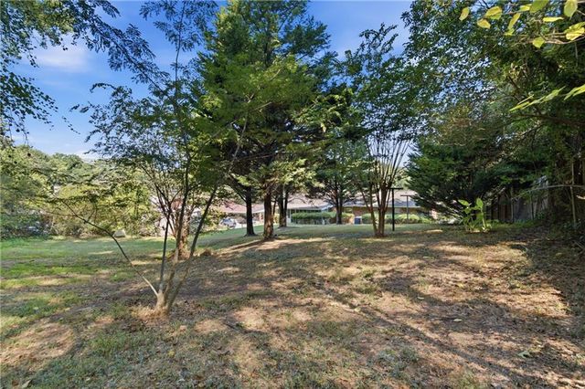 2710 Tanglewood Trail, Atlanta, GA 30344