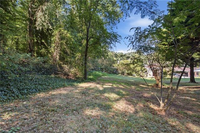 2710 Tanglewood Trail, Atlanta, GA 30344