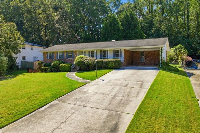 2710 Tanglewood Trail, Atlanta, GA 30344
