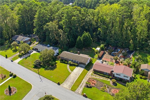 2710 Tanglewood Trail, Atlanta, GA 30344