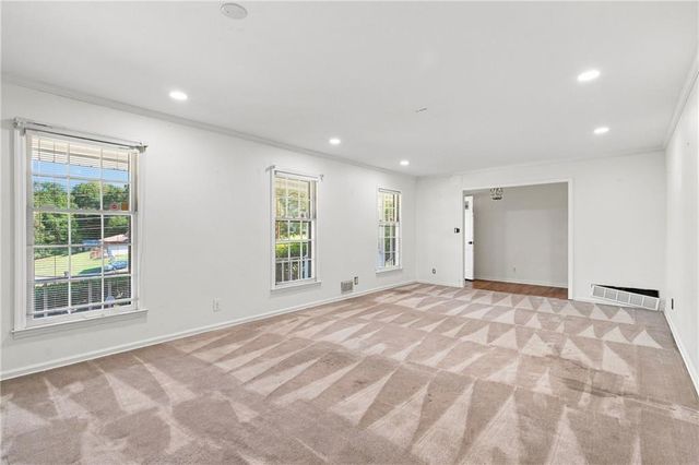 2710 Tanglewood Trail, Atlanta, GA 30344