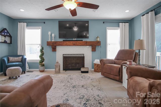 120 Oak Point Drive, Cherryville, NC 28021