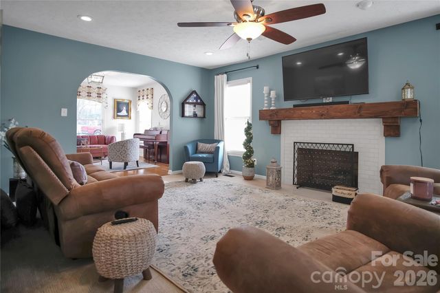 120 Oak Point Drive, Cherryville, NC 28021