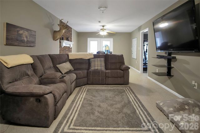 120 Oak Point Drive, Cherryville, NC 28021