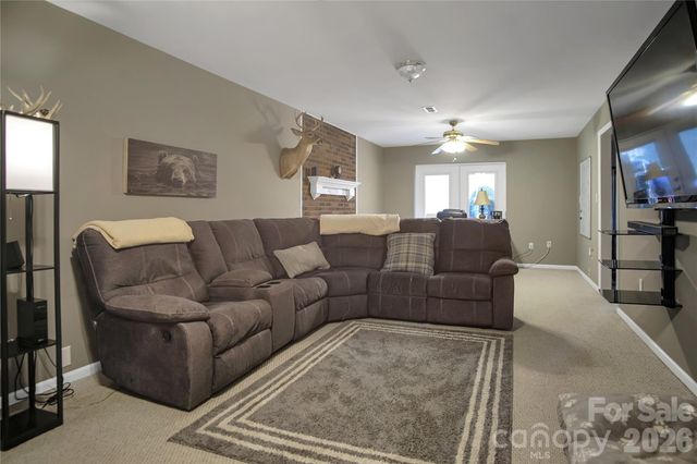 120 Oak Point Drive, Cherryville, NC 28021