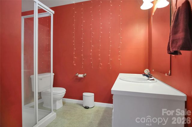 120 Oak Point Drive, Cherryville, NC 28021