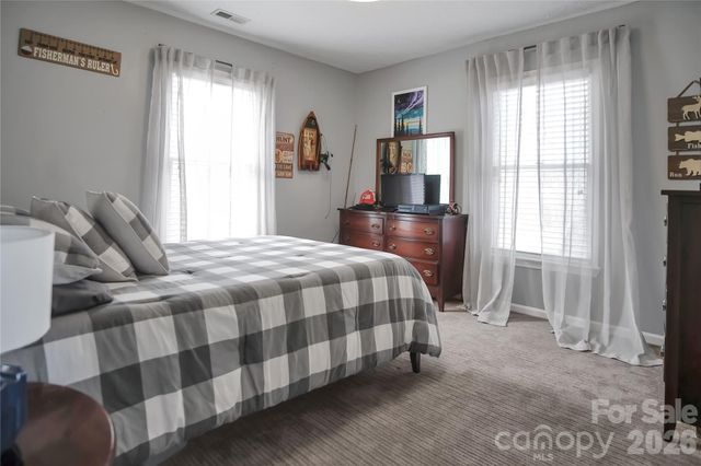 120 Oak Point Drive, Cherryville, NC 28021