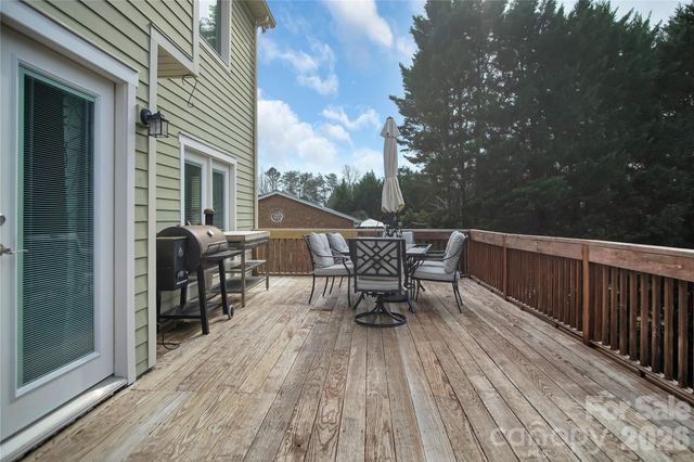 120 Oak Point Drive, Cherryville, NC 28021