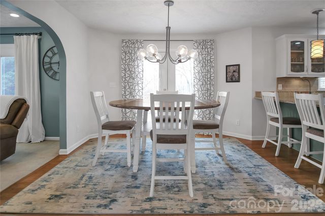 120 Oak Point Drive, Cherryville, NC 28021