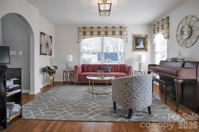 120 Oak Point Drive, Cherryville, NC 28021