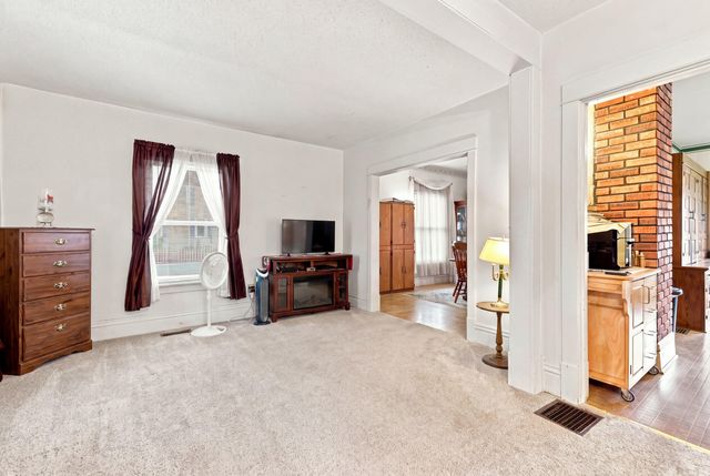 138 S Union Street, Sparta, MI 49345