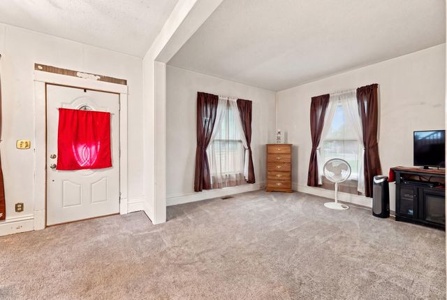 138 S Union Street, Sparta, MI 49345