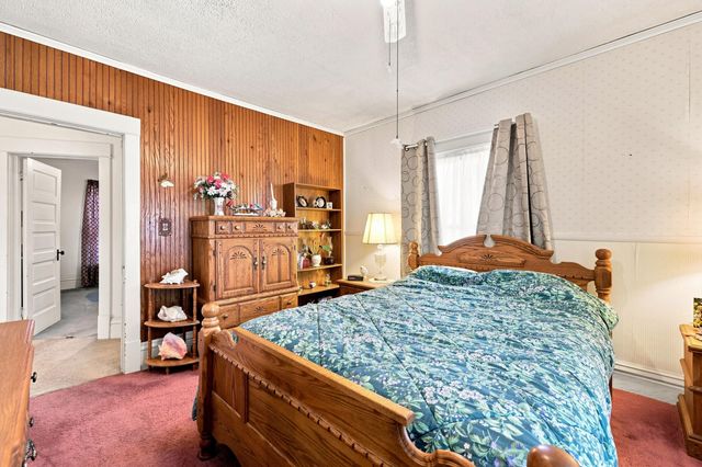 138 S Union Street, Sparta, MI 49345