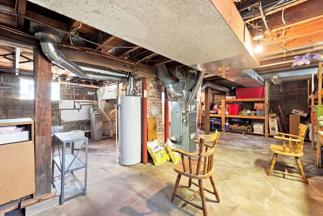 138 S Union Street, Sparta, MI 49345