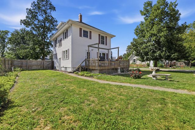 138 S Union Street, Sparta, MI 49345