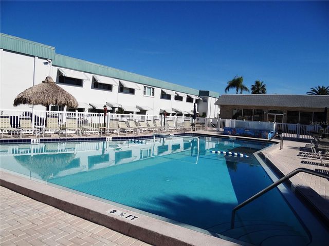 5357 81ST STREET N 14, St Petersburg, FL 33709