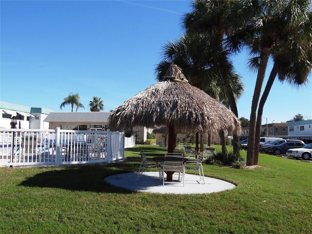 5357 81ST STREET N 14, St Petersburg, FL 33709