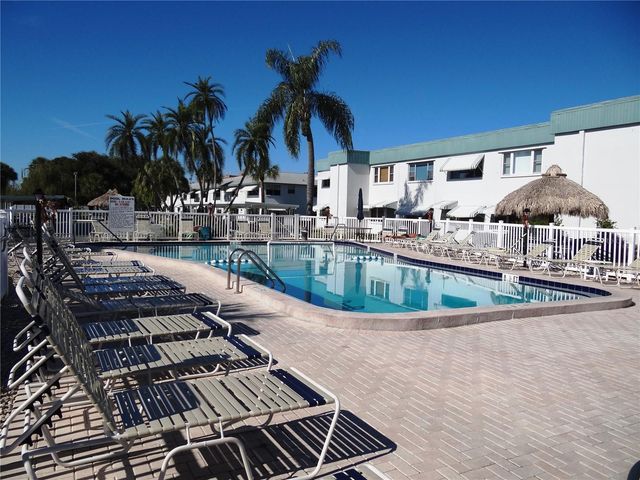 5357 81ST STREET N 14, St Petersburg, FL 33709