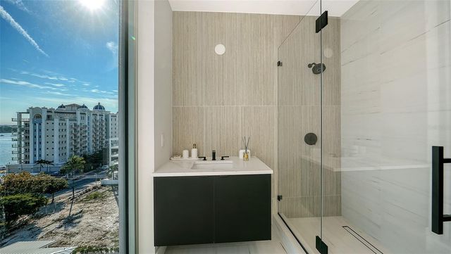 253 GOLDEN GATE POINT 701, Sarasota, FL 34236