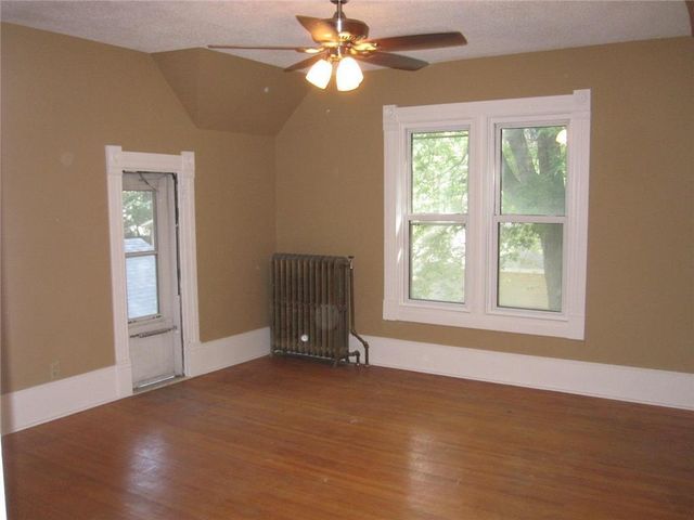 230 N Arch Avenue, New Richmond, WI 54017