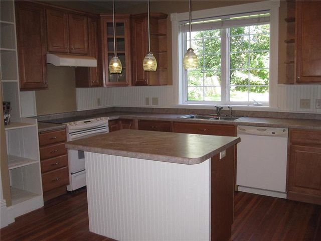 230 N Arch Avenue, New Richmond, WI 54017