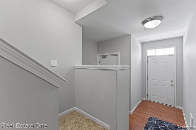 3091 Camden Drive, Troy, MI 48084