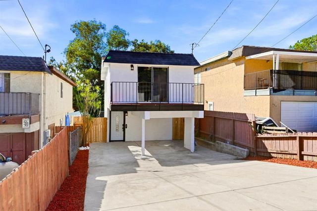 892 Galopago Street, Spring Valley, CA 91977